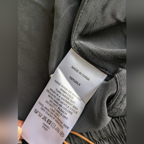 Quince Men's Silk Pajama Set - Picture 15 of 17